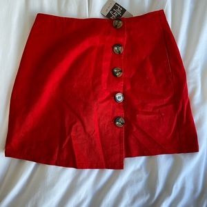 Red button skirt